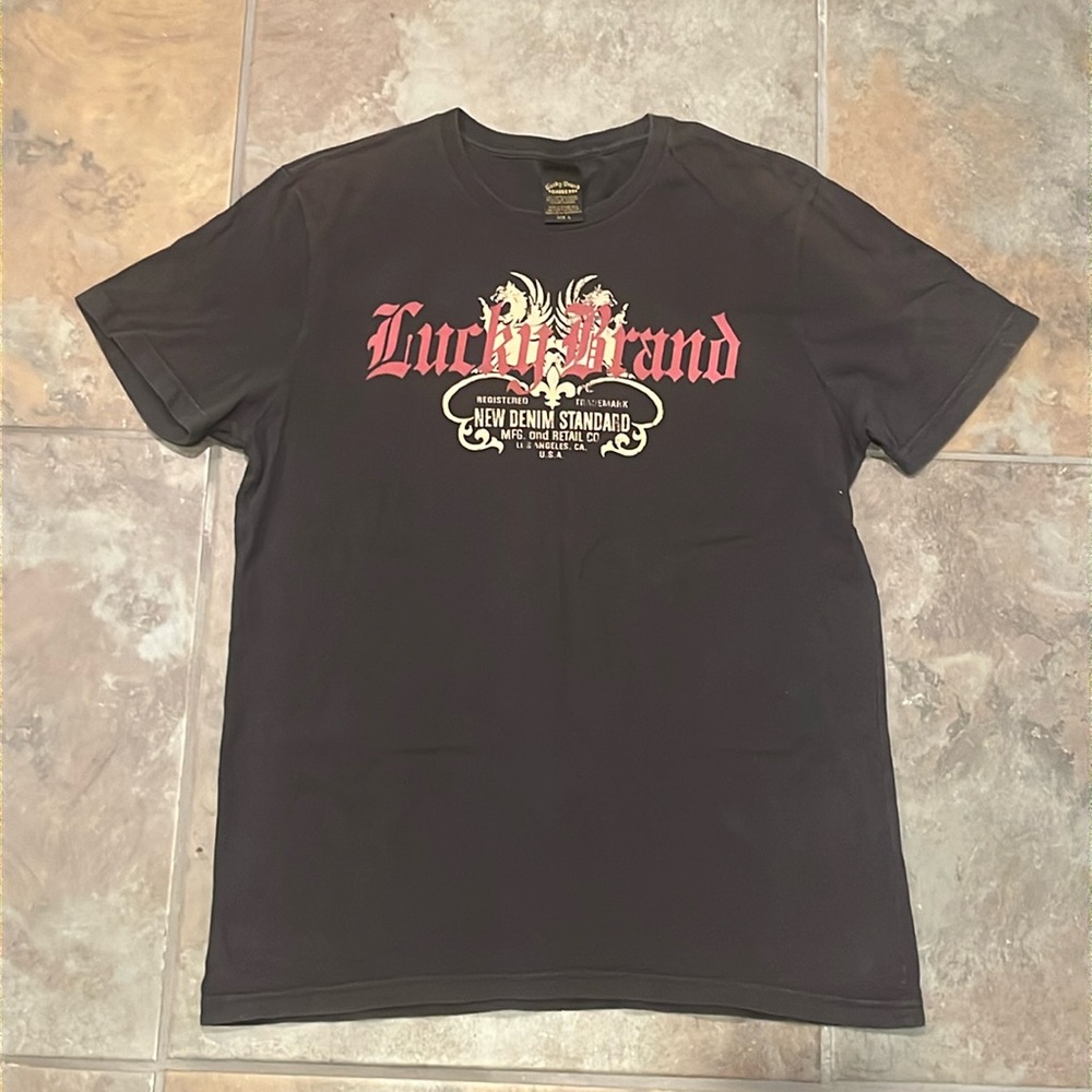 Y2K lucky brand, large tshirt, good condition, no holes or stains, casual